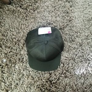 438. short bill cap